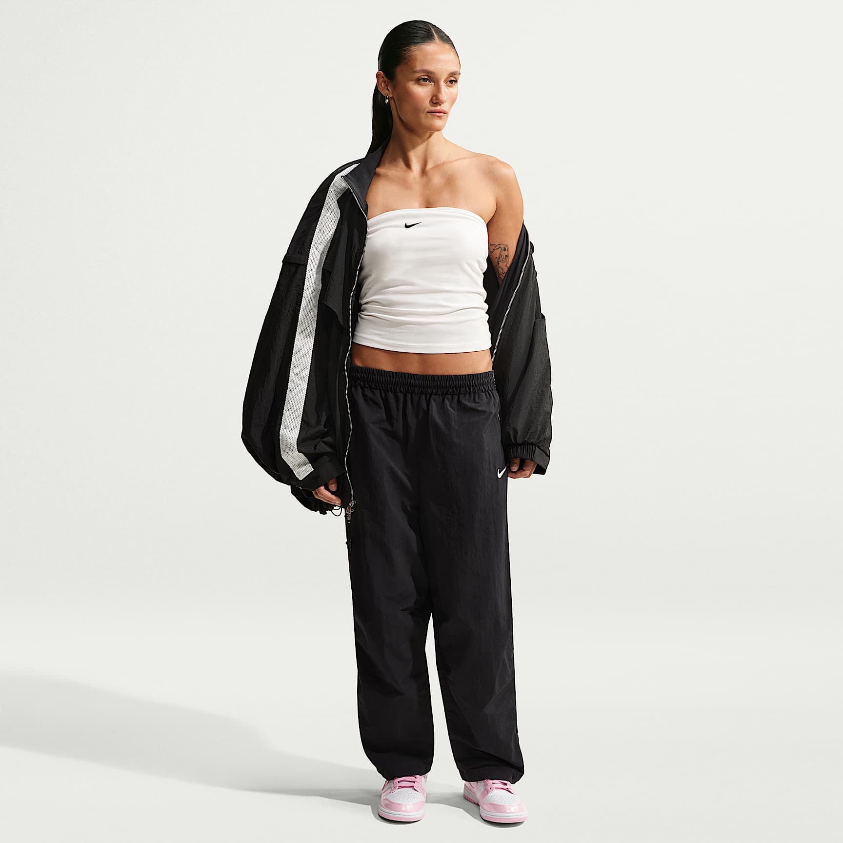 Nike Sportswear Women's Woven Pants. Nike.com